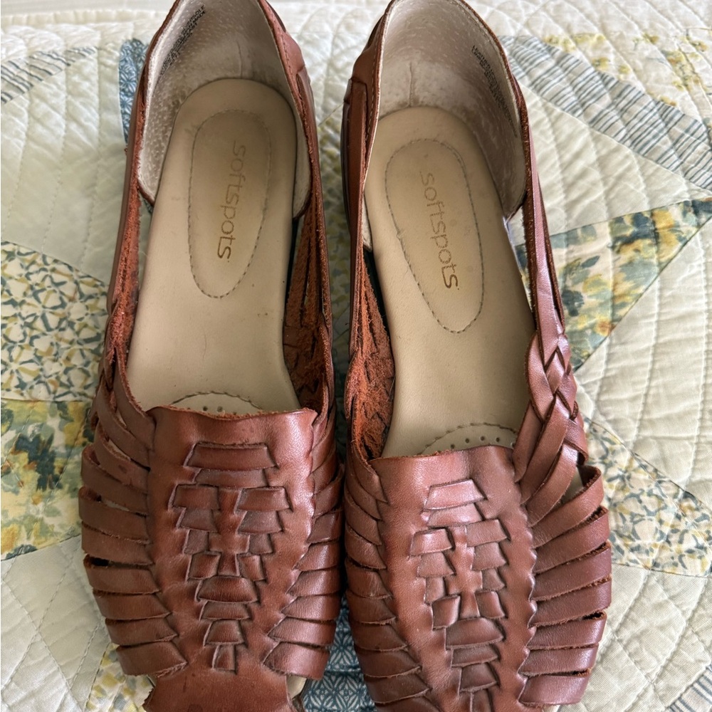 Softspots Women's Tan Woven Flats